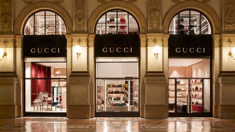 tiendas de gucci|Altro.